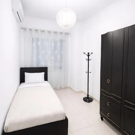 Mibis Private Balcony Fast Wifi * Tirana