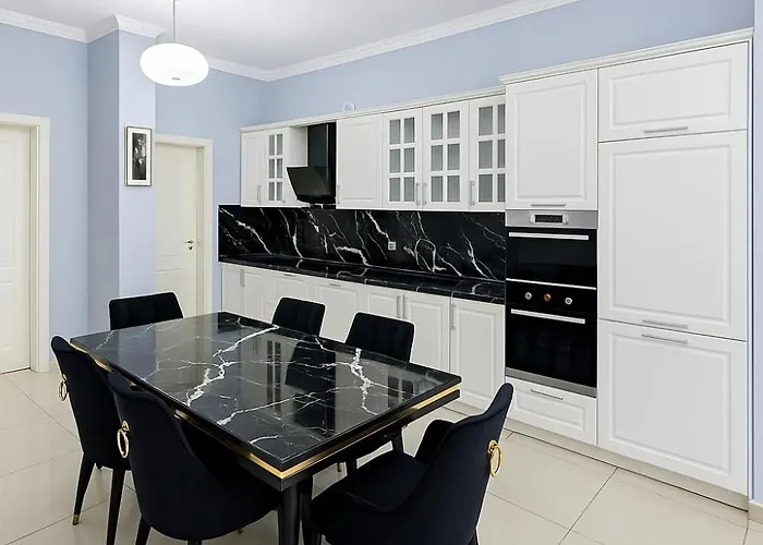 Mibis Private Balcony Fast Wifi Apartment Tirana