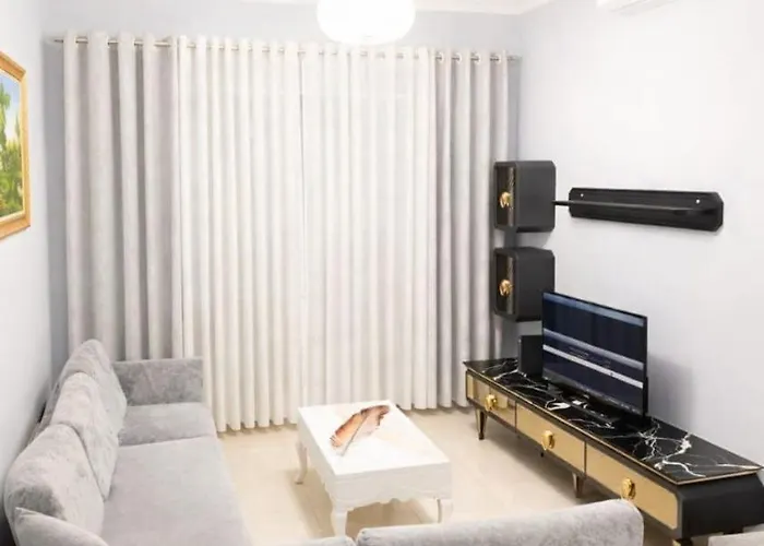 Mibis Private Balcony Fast Wifi Appartement Tirana